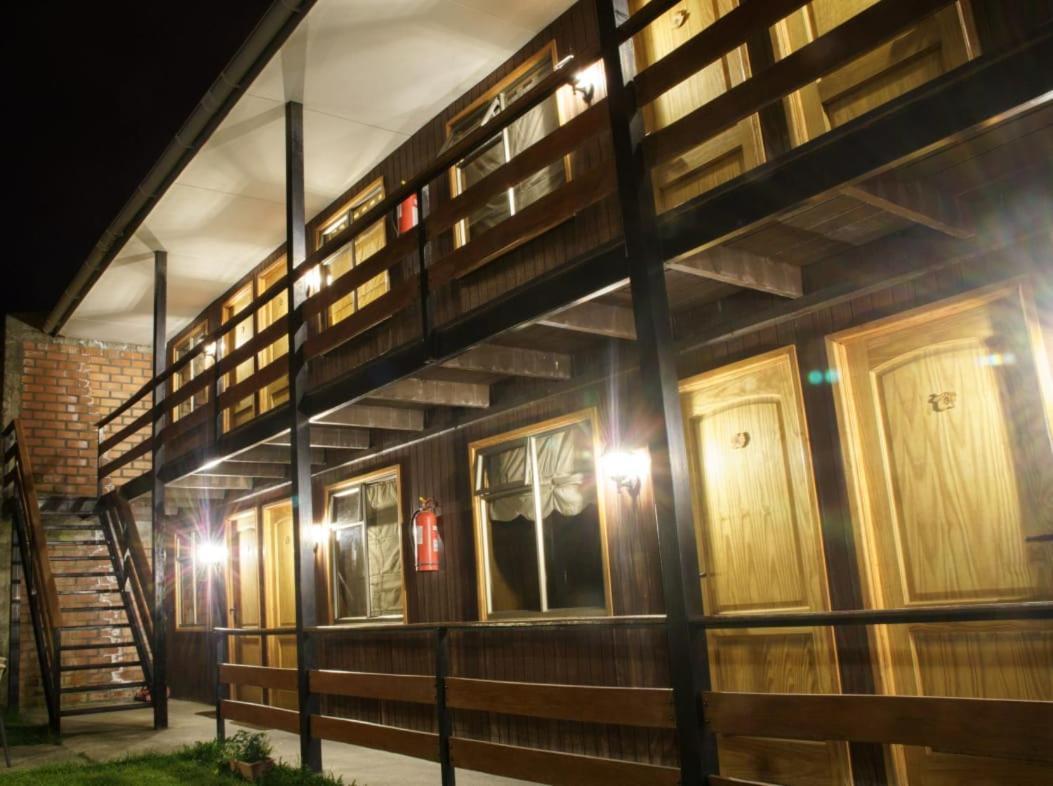 Big Bang Patagonia - Traveler Assistance Bed and Breakfast Puerto Natales Exteriör bild