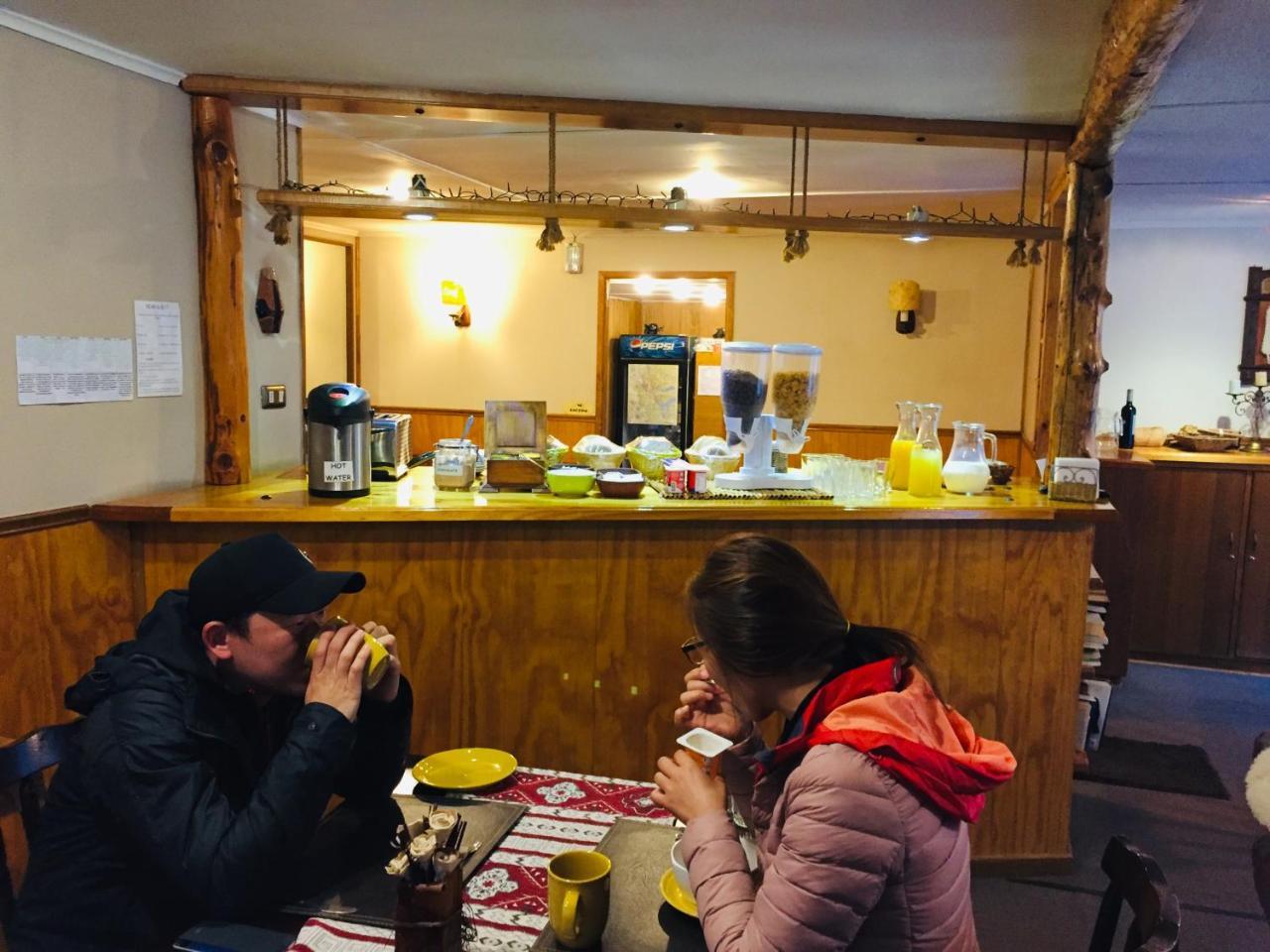 Big Bang Patagonia - Traveler Assistance Bed and Breakfast Puerto Natales Exteriör bild